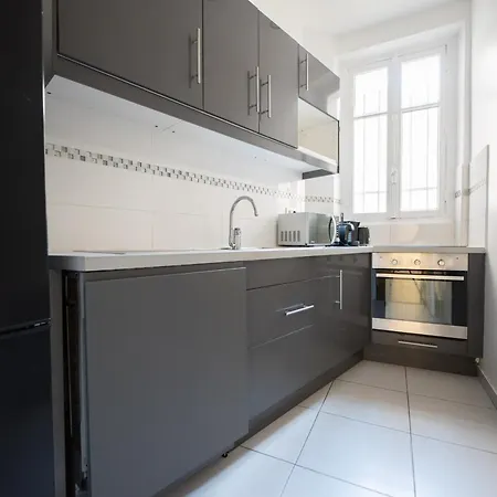 Cia - Rue De La Tour *