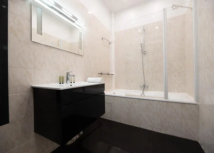 Apartment Cia - Rue De La Tour Paris