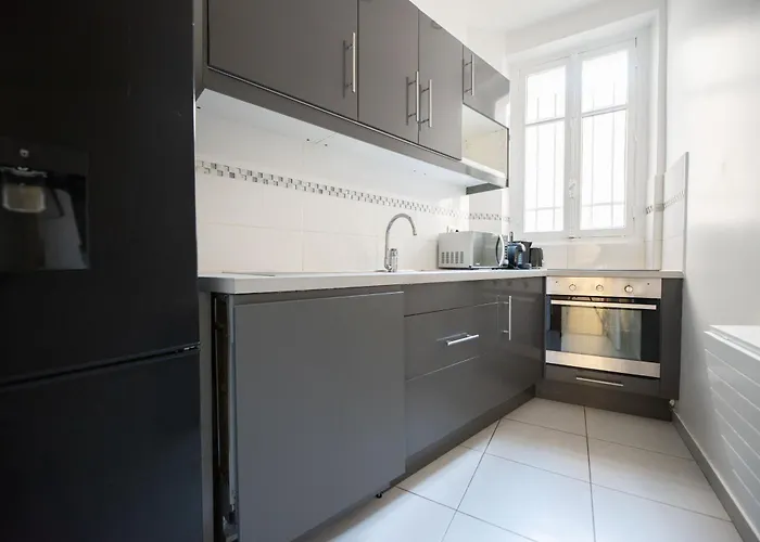 Apartment Cia - Rue De La Tour